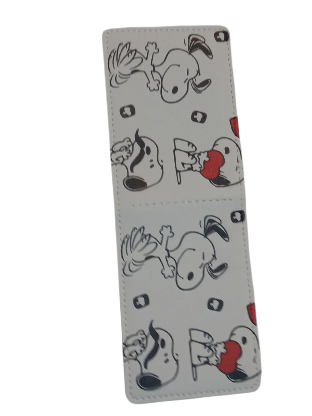 Peanuts - Vinyl White Wallet Snoopy & Friends ,2 ID Windows, 8 Card /Photo Slotd